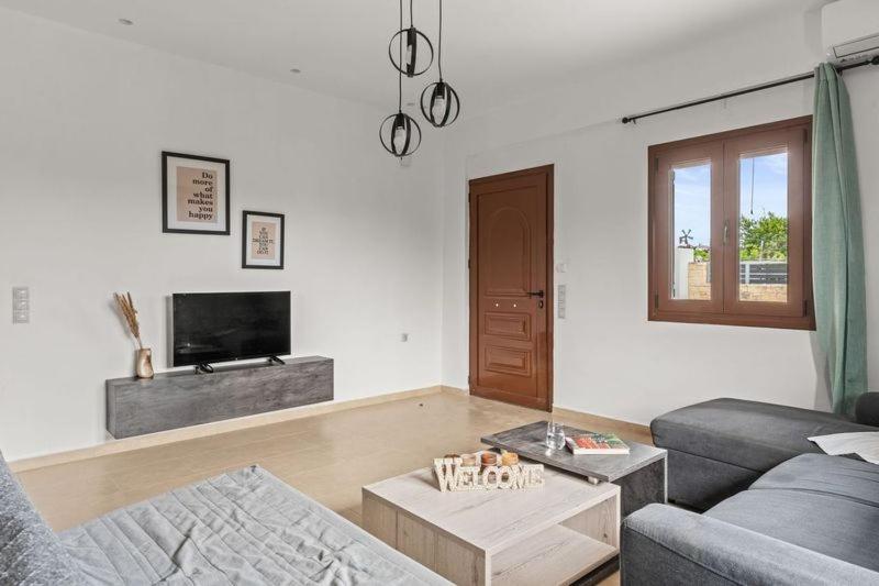 Md Residence Near The Beach W Bbq And Private Parking Hersonissos  Exterior photo